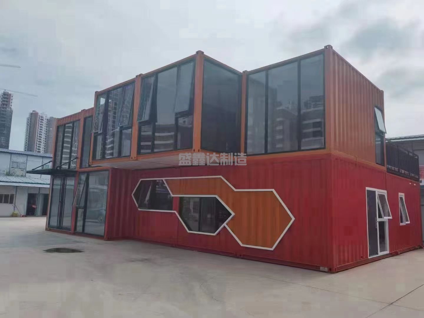 用集裝箱做網紅打卡地有什么優勢？？